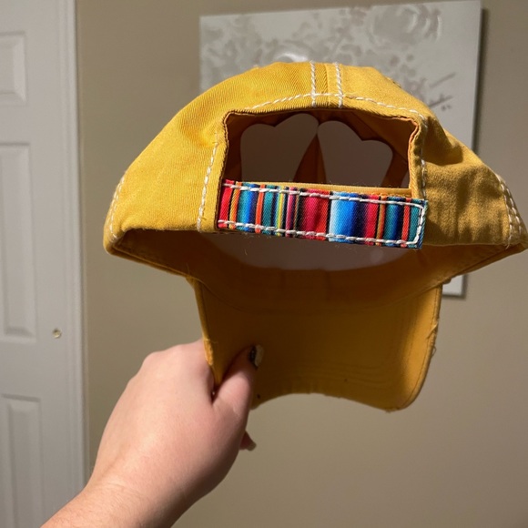 Baseball cap - Picture 3 of 3